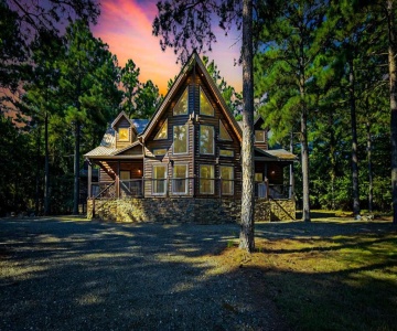 Four Leaf Clover Lodge