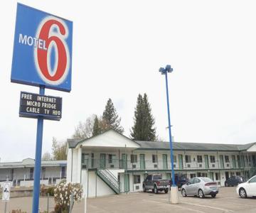 Motel 6 Albany