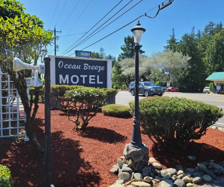 Ocean Breeze Motel