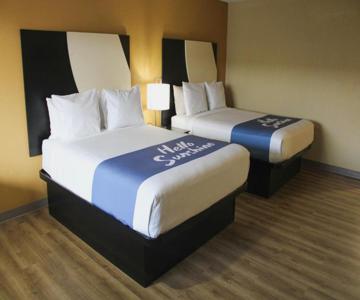 Days Inn by Wyndham Bend