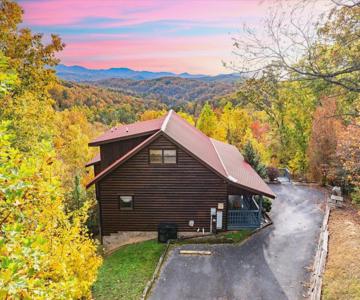 Hawks Ridge Holiday Home