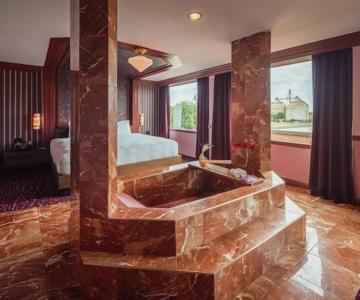 Hotel Herringbone