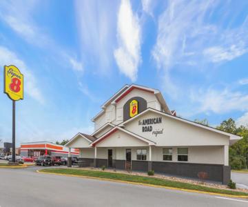Super 8 by Wyndham Summersville