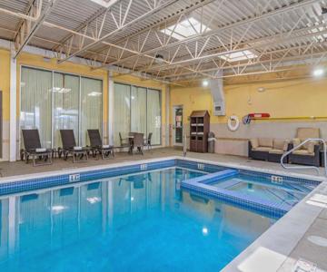 Comfort Inn & Suites