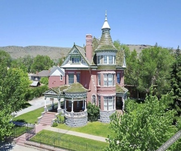 Ferris Mansion Bed & Breakfast