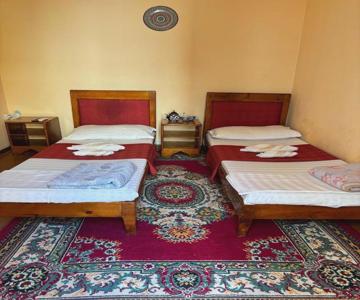Amir-Yaxyo Hotel
