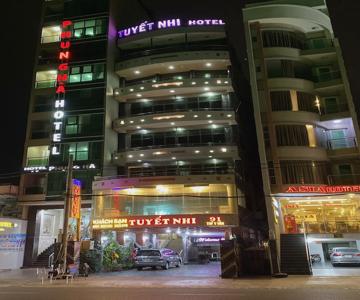 Tuyet Nhi Hotel