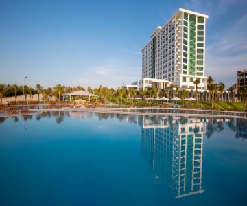 Golden Peak Resort & Spa