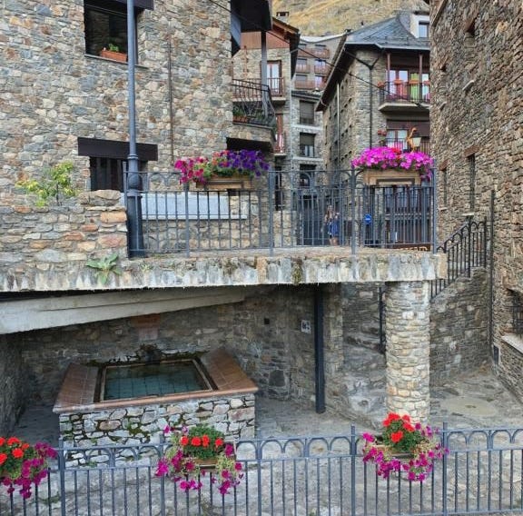 PASSAMANE 19 - Canillo - Casco Antiguo Hut 7867