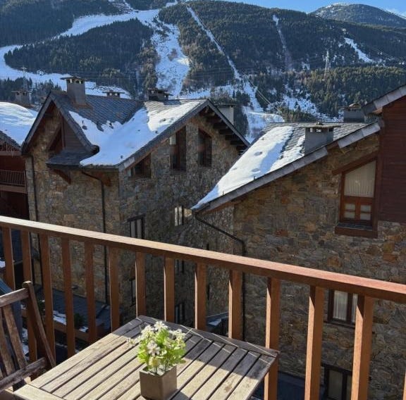 Apartament Ninot Bonito apartamento con vistas a la X de Grandvalira
