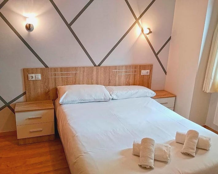 Apartamentos Pantebre 3000