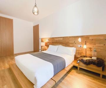 Iconic - Terraza Con Increibles Vistas Al Valle de ARINSAL - 6PAX - SENDERISMO & ESQUÍ - Free Parkin