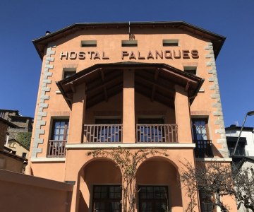 Hostal Palanques