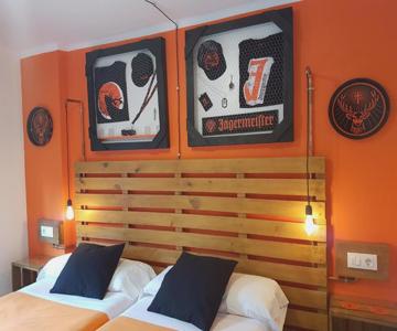 Barri Antic Hostel & Pub