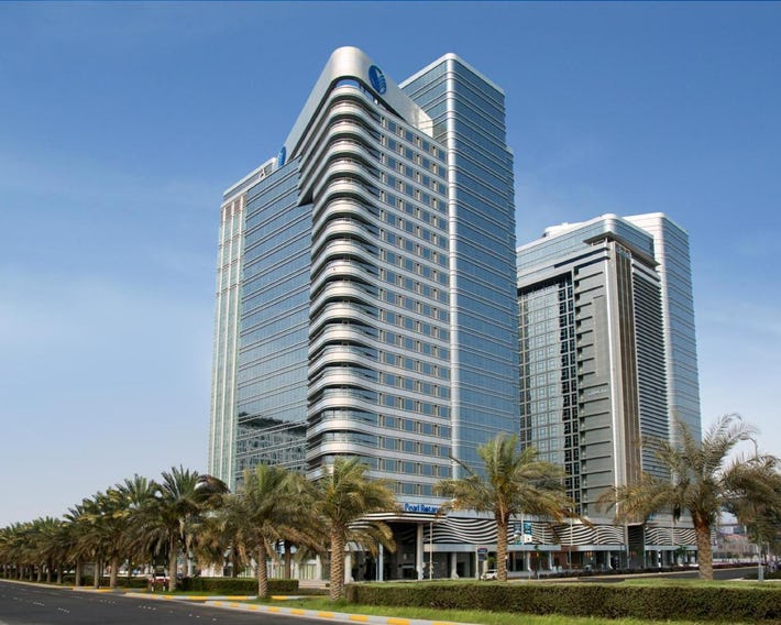 Pearl Rotana Capital Centre