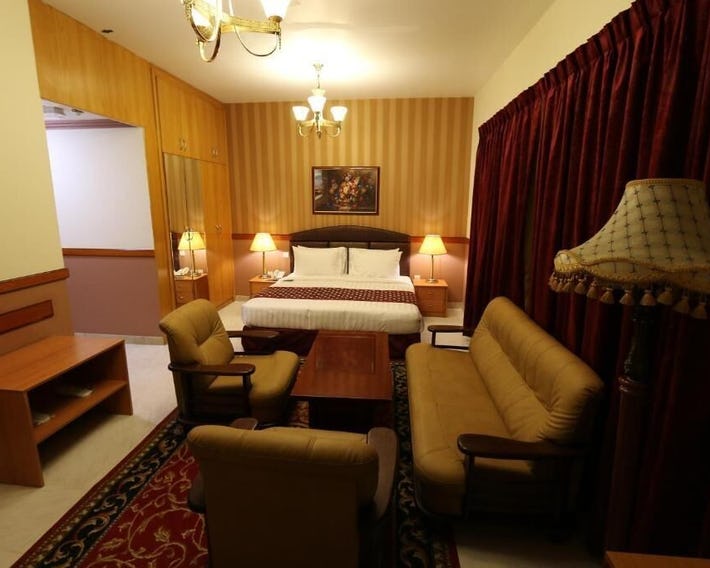 New California Hotel