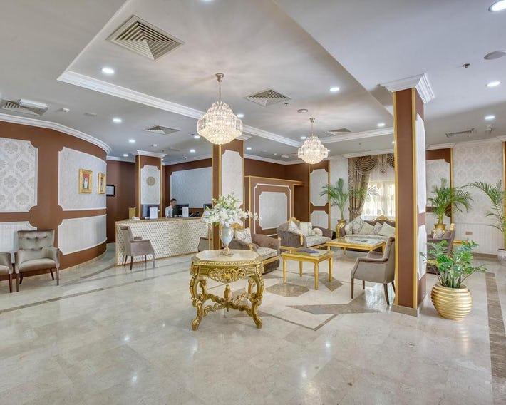 Royal Hotel