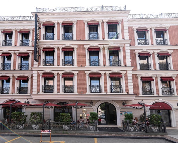 Eler Hotel