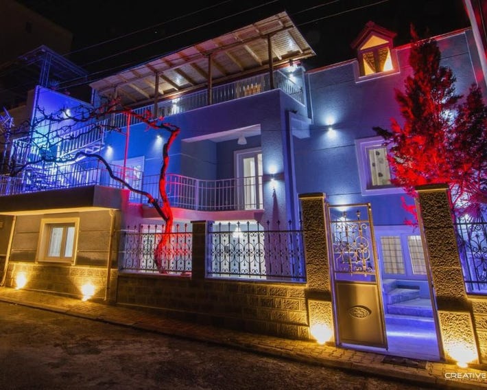 Trakos Home Hotel