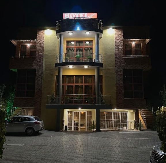 Edisem Hotel