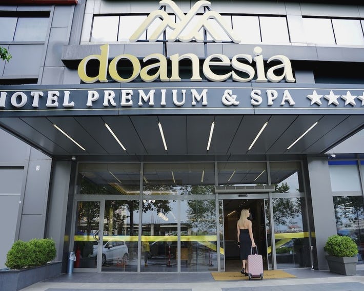 Doanesia Premium Hotel & Spa