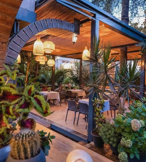 Villa Green Garden