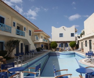 Apartamentos Tsalos Beach