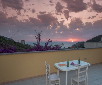 Argentiera Inn Hotel & Hostel