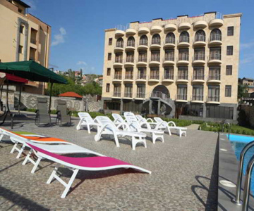 Nare Hotel