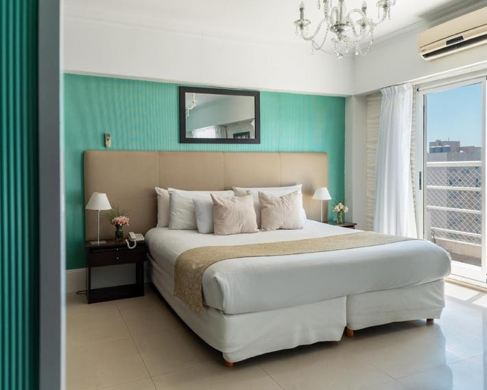 Ker Urquiza Hotel