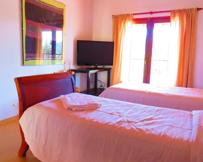 Pura Vida Hosteria de Aventura