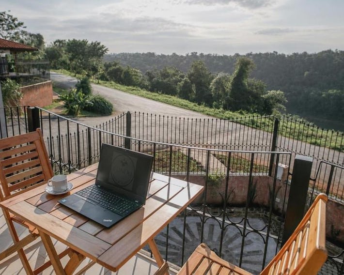 ISONDU Suites & Breakfast