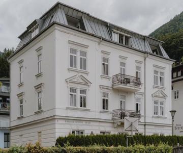 Romantik Residenz (Ferienwohnungen Hotel Im Weissen Rössl) - Dependance