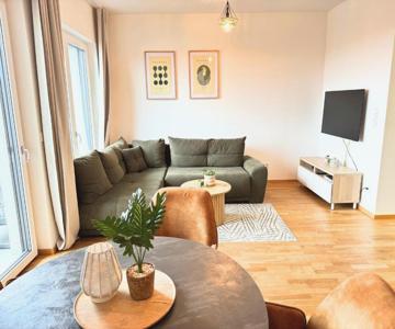 Lake View Suite