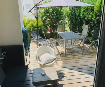 GARDEN Apartment PLUS private Beach