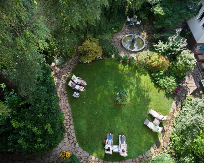 Hotel & Villa Auersperg