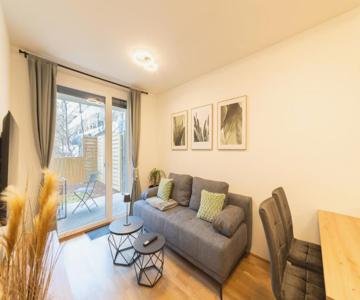 Cozy garden apartment