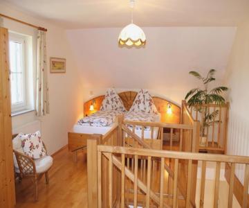 Landhaus Bender Ferienwohnung mit Terrasse und Garten
