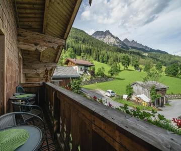Cozy Feel Good Holiday Apartment In Leogang