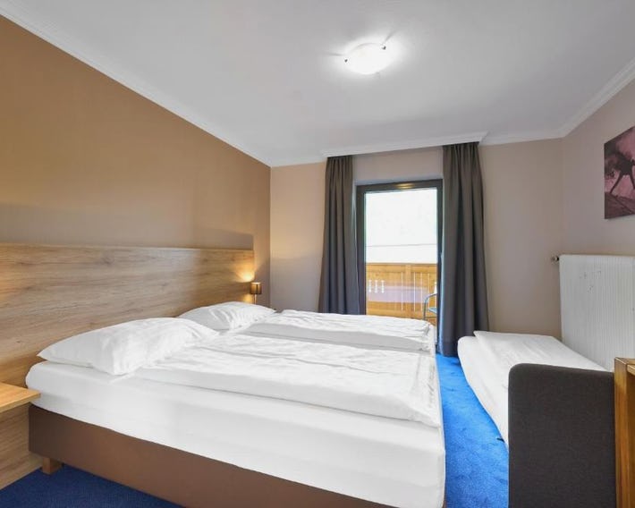 Alpina`s Beds & Boots
