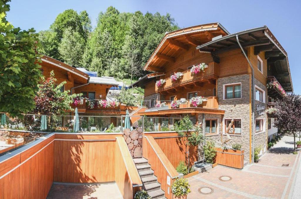 TALHEIMER Grias di & Hoamat since 1958 inklusive Therme TAUERN SPA & Jokercard