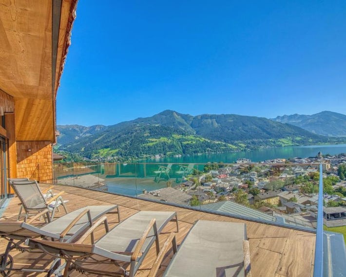 Eagles Nest - by Alpen Apartments