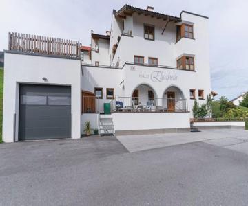 Vibrant Apartment Near Ski Area In Fiss