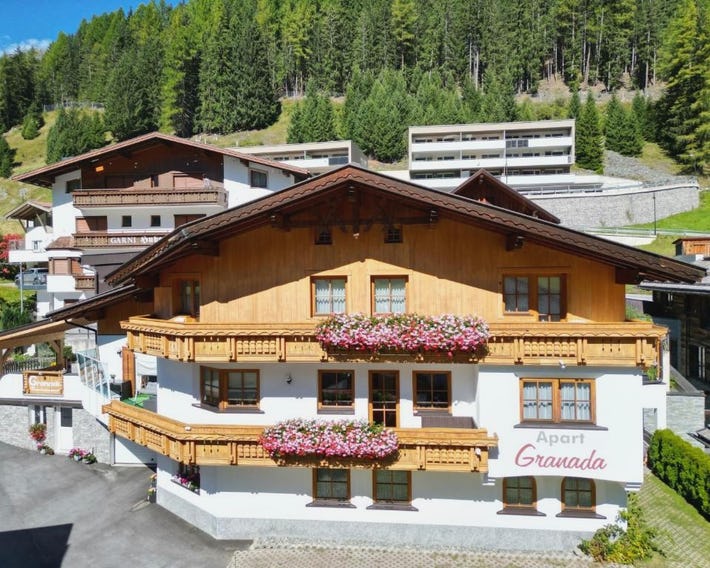 Apart Granada inklusive Silvretta Card Premium