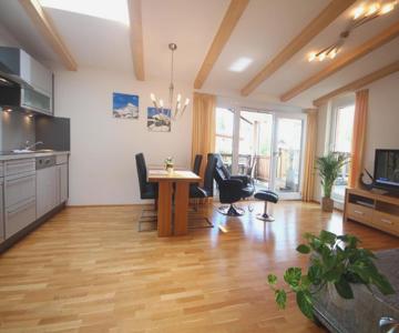 Deluxe Apartment Bergsicht - Kirchberg Center