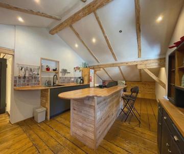Backyard Mountain Hostel