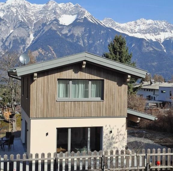 Cute House with terrace and garden