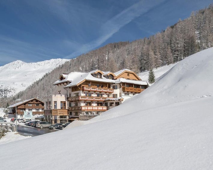 Burghotel Alpenglühn