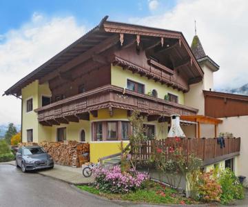 Haus Yasmin