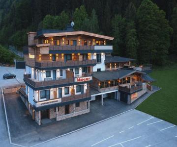 Moonlight Apartments